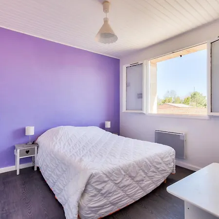 950m De La - Maison Pour 10 Avec Piscine Σπίτι διακοπών Ares