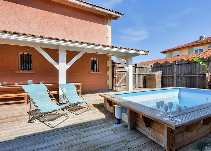 Holiday home 950m De La - Maison Pour 10 Avec Piscine