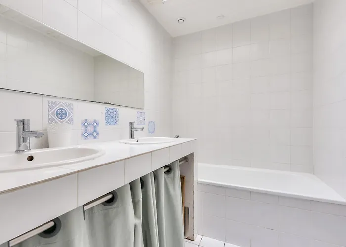 Holiday home 950m De La - Maison Pour 10 Avec Piscine *