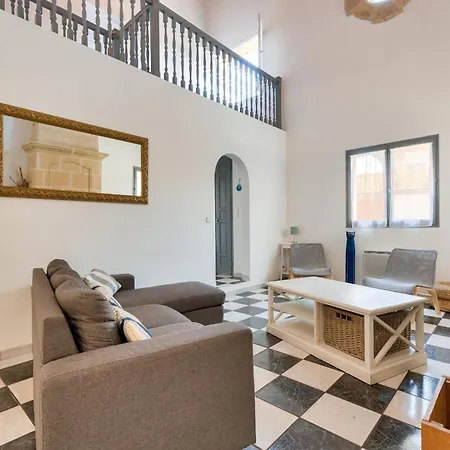 950m De La - Maison Pour 10 Avec Piscine *