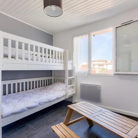 950m De La - Maison Pour 10 Avec Piscine *