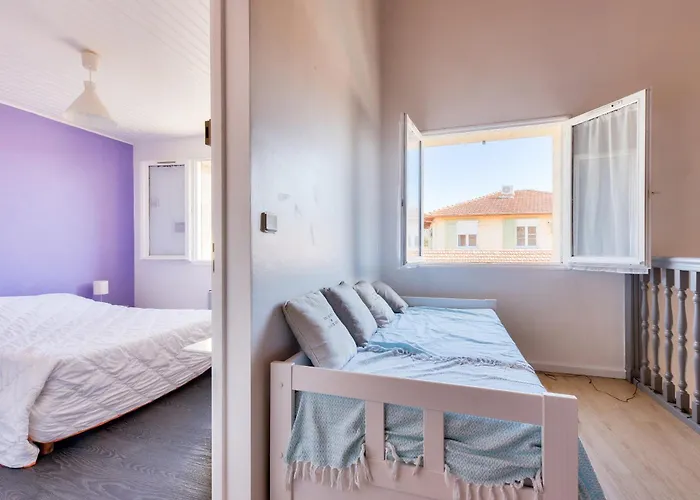 Сasa de vacaciones 950m De La - Maison Pour 10 Avec Piscine *